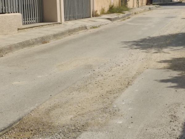 Τρίκαλα : Ασφαλτόστρωση της οδού Βλάχα-Βροντερό